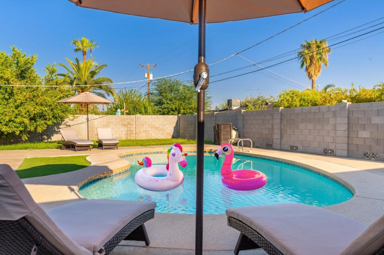 Gem! Pool, Patio, & Prime Location! Casa de férias *
