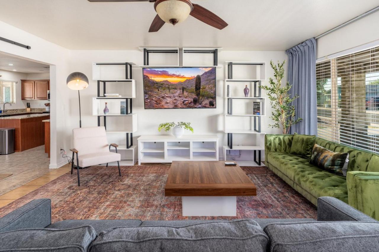 Casa de férias Gem! Pool, Patio, & Prime Location! Scottsdale